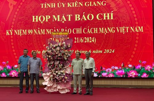Kiên Giang: Họp mặt chúc mừng Ngày Báo chí cách mạng Việt Nam
