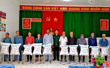 Bộ đội Biên phòng tỉnh An Giang: Tổ chức nhiều hoạt động chăm lo cho người già, trẻ em khu vực biên giới